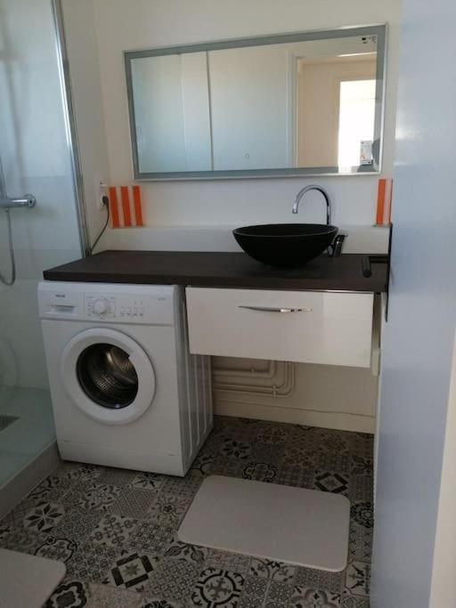 Bel Appartement Au Bord De L'Allier Classe 4* Vichy Exterior foto